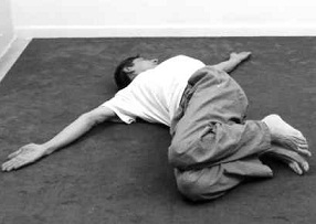 Makarâsana : Les crocodiles